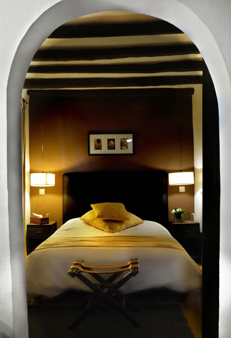 Le Petit Hotel Du Flouka - Oda