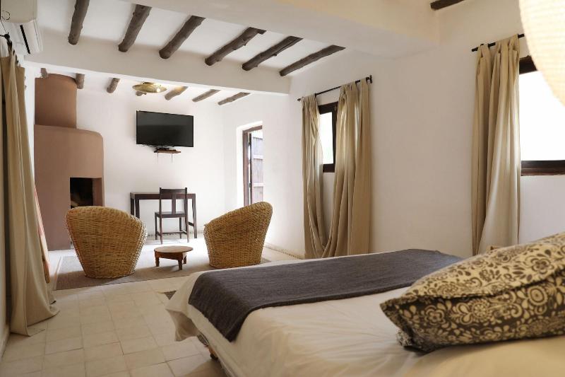 Le Petit Hotel Du Flouka - Oda