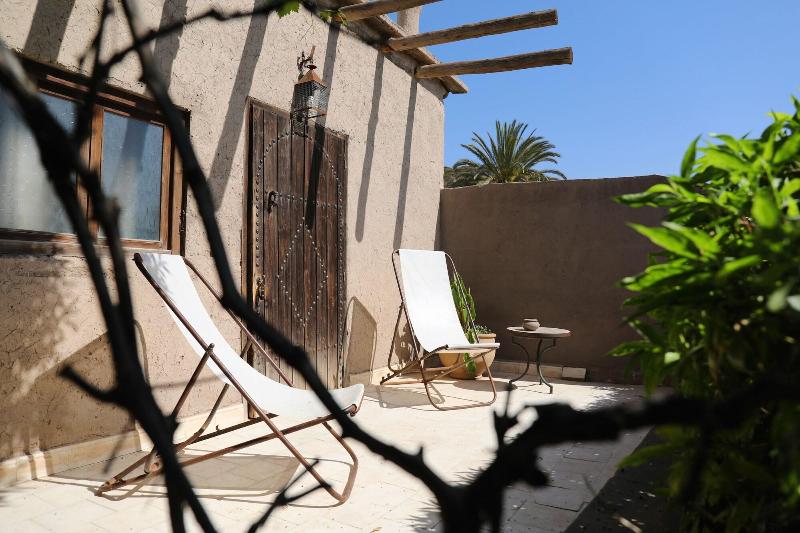 Le Petit Hotel Du Flouka - Oda