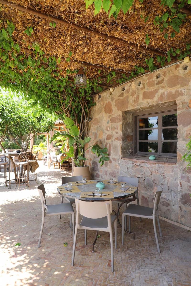 Le Petit Hotel Du Flouka - Restoran