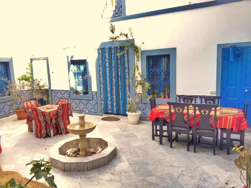 Dar Baaziz - Genel