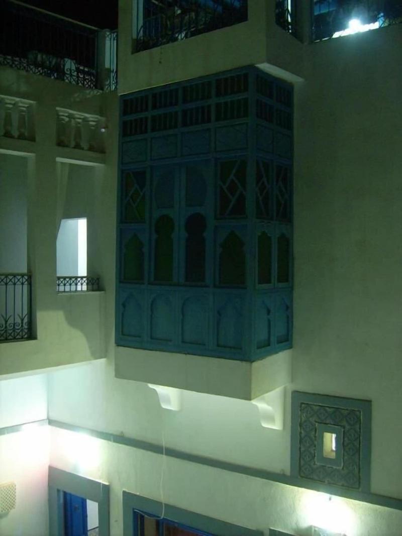 Dar Baaziz - Genel