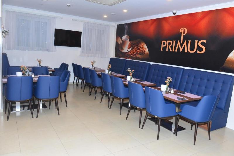 Primus Hotel & Apartments - Restoran