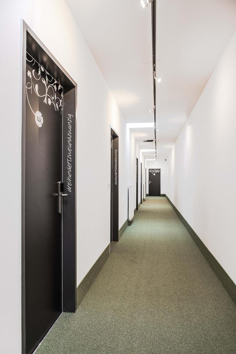 H+ Hotel Ried - Lobi
