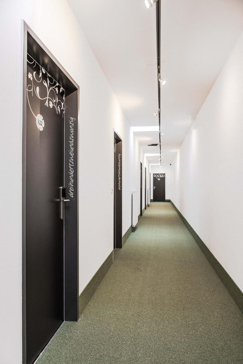 H+ Hotel Ried - Lobi