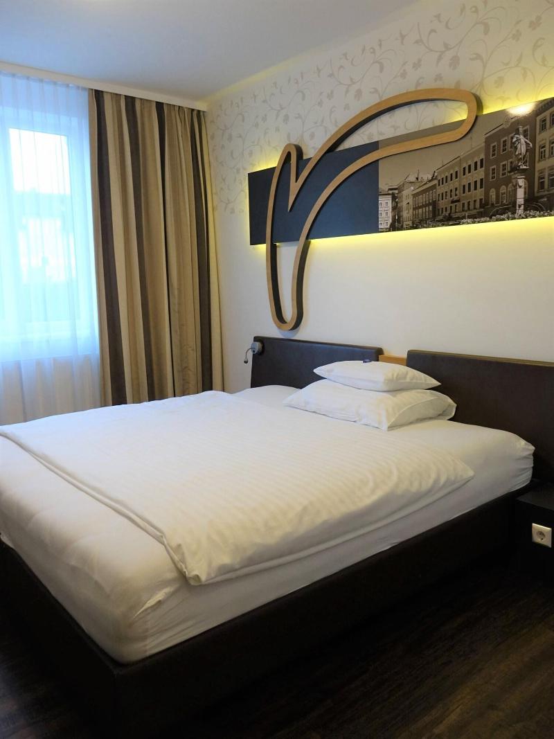 H+ Hotel Ried - Oda