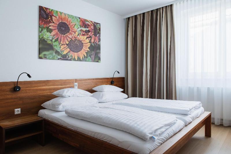 H+ Hotel Ried - Oda