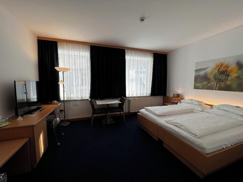 H+ Hotel Ried - Oda