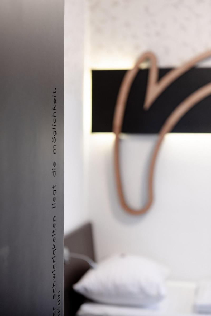 H+ Hotel Ried - Oda