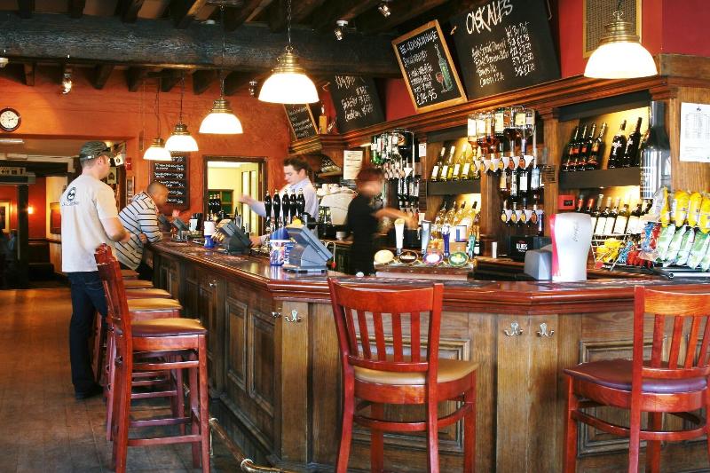 The Old Custom House - Bar