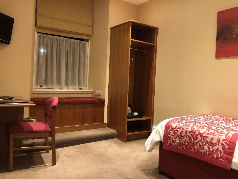 Laichmoray Hotel - Oda