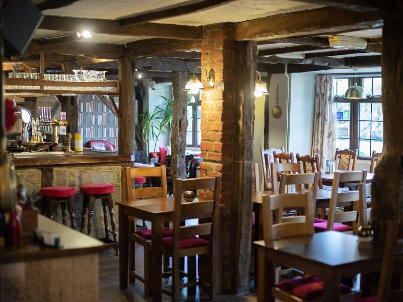 The Heath Inn - Bar