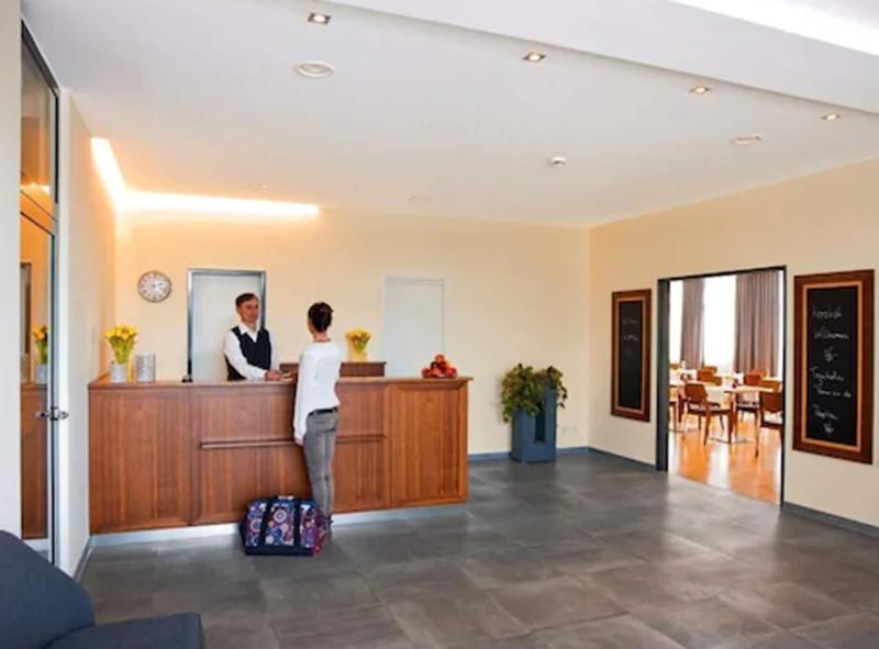 Hotel Apfelbaum - Lobi