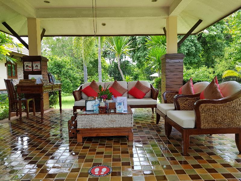Papai Country Lodge SHA by ZUZU - Lobi