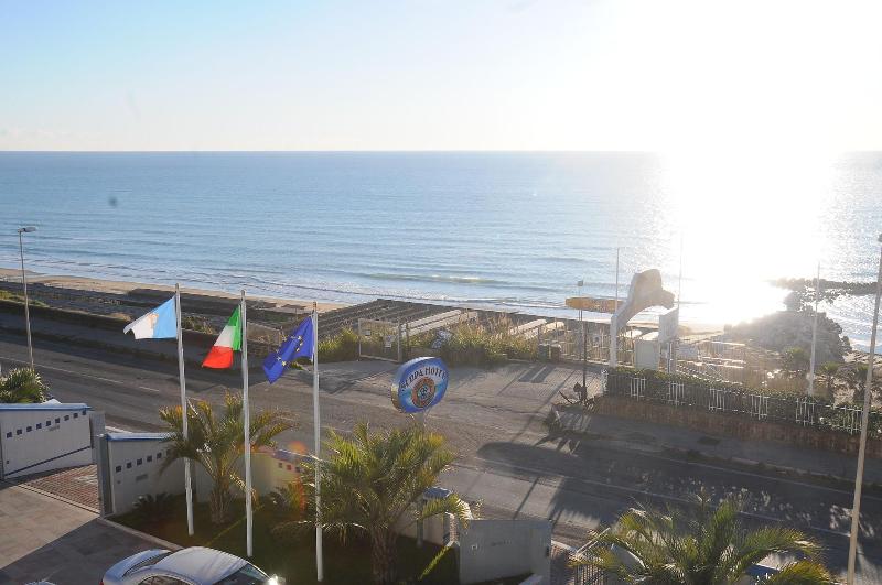 Serpa Hotel Anzio - Genel