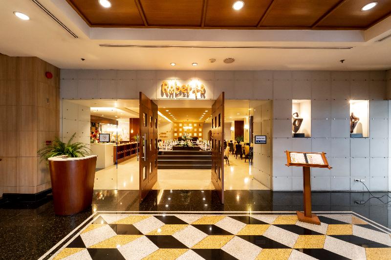 Century Park Hotel - Bar