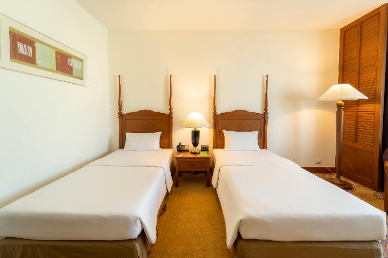 Century Park Hotel - Oda