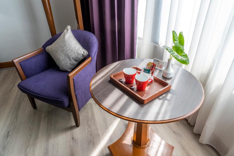 Century Park Hotel - Oda