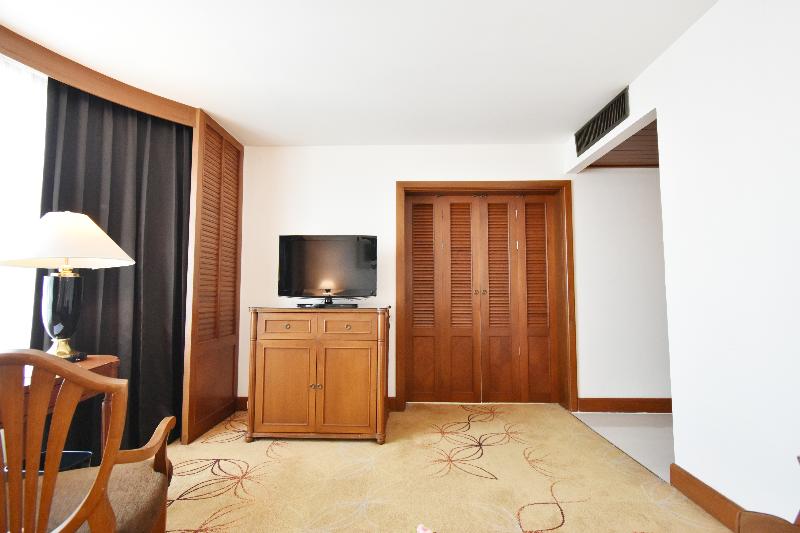 Century Park Hotel - Oda