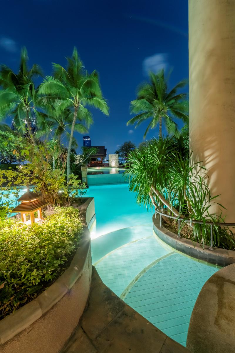 Century Park Hotel - Havuz