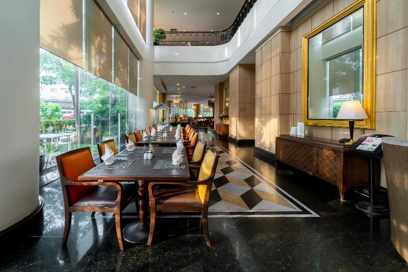 Century Park Hotel - Restoran