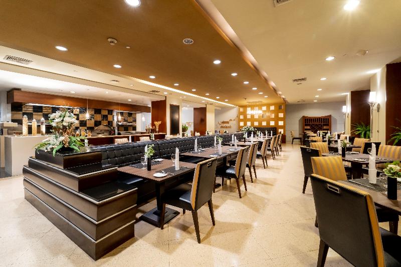 Century Park Hotel - Restoran