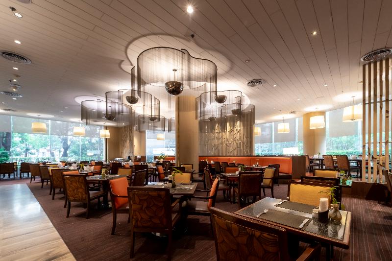Century Park Hotel - Restoran