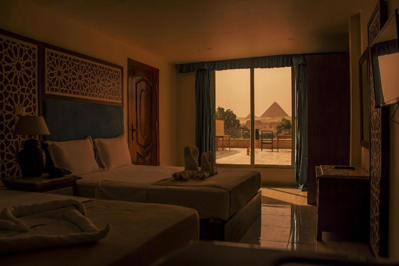 Great Pyramid Inn - Oda