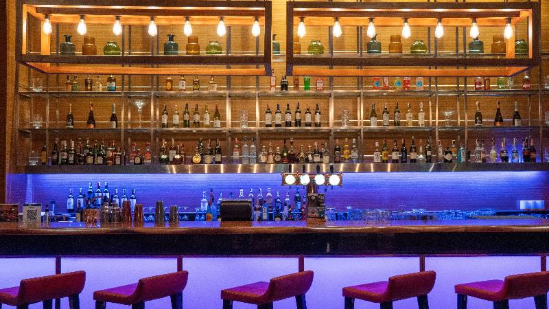 Holiday Inn Bangkok Silom - Bar