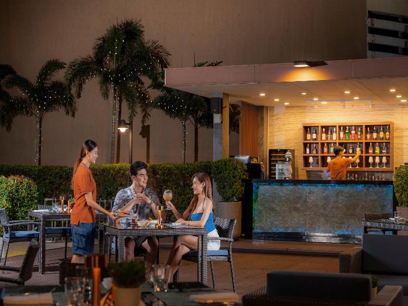 Holiday Inn Bangkok Silom - Restoran