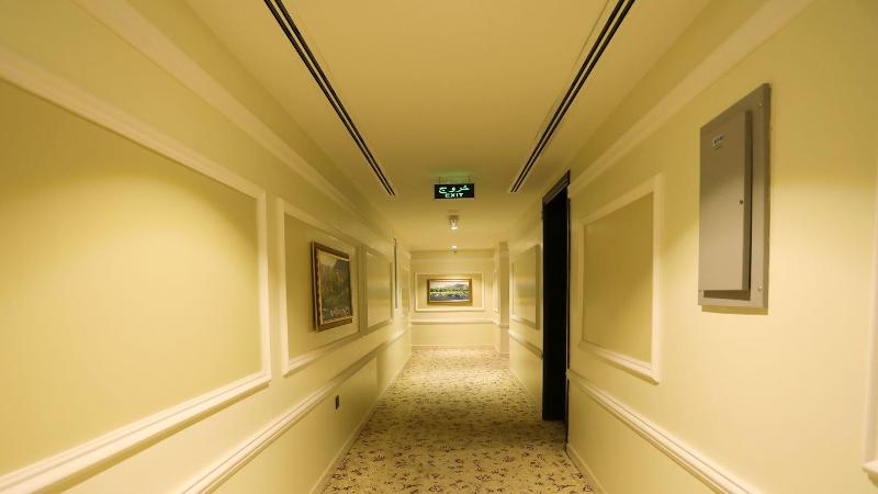 Remas Hotel Suites - Lobi