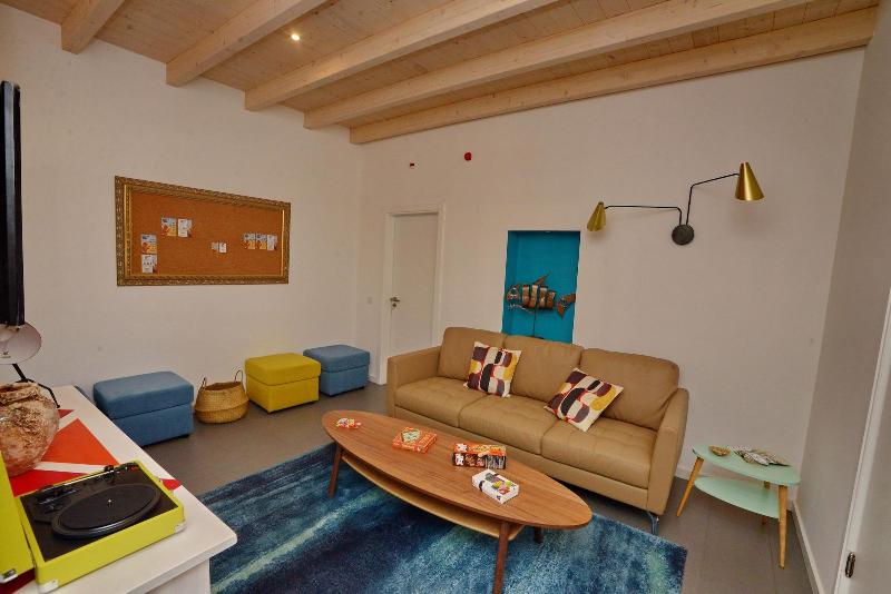Son Of A Beach Hostel - Lobi