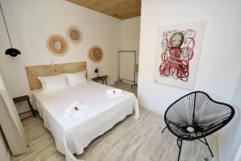 Son Of A Beach Hostel - Oda