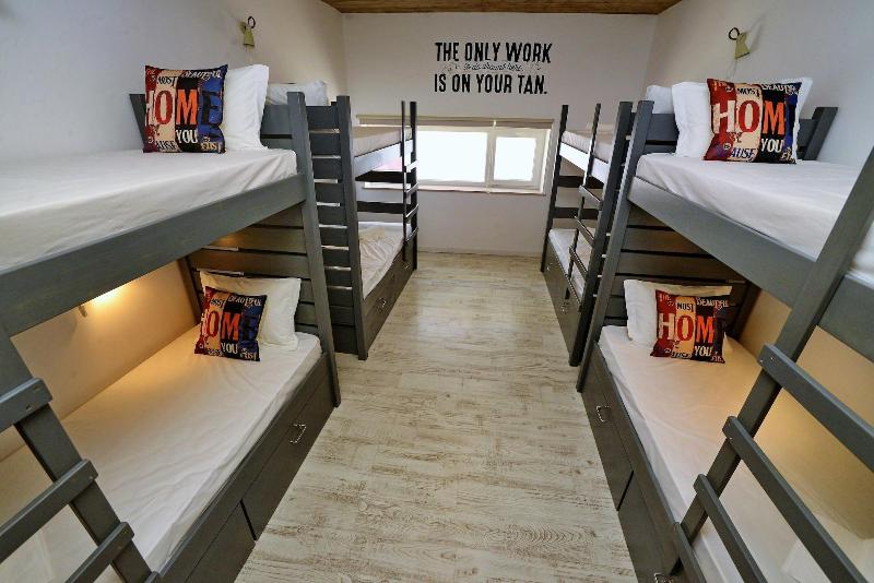 Son Of A Beach Hostel - Oda