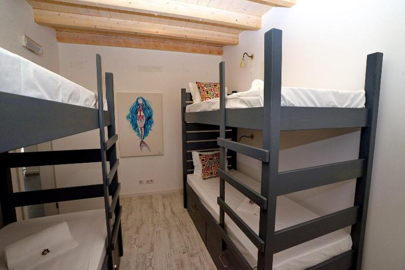 Son Of A Beach Hostel - Oda