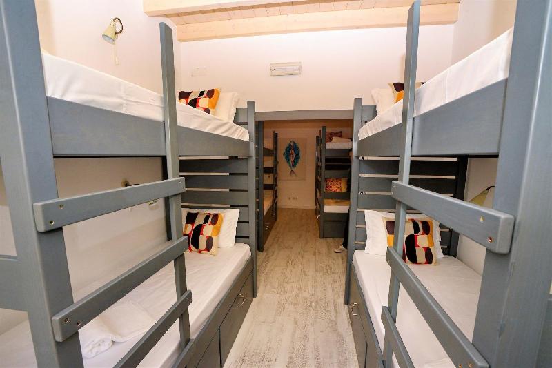 Son Of A Beach Hostel - Oda