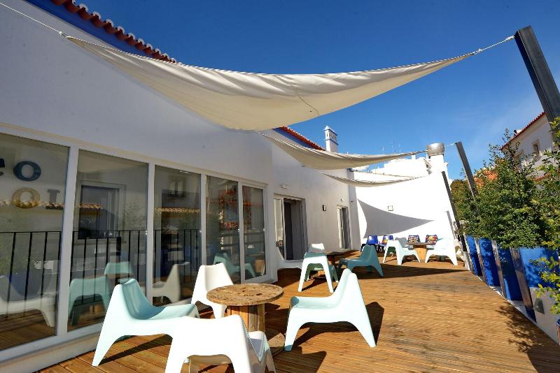 Son Of A Beach Hostel - Teras