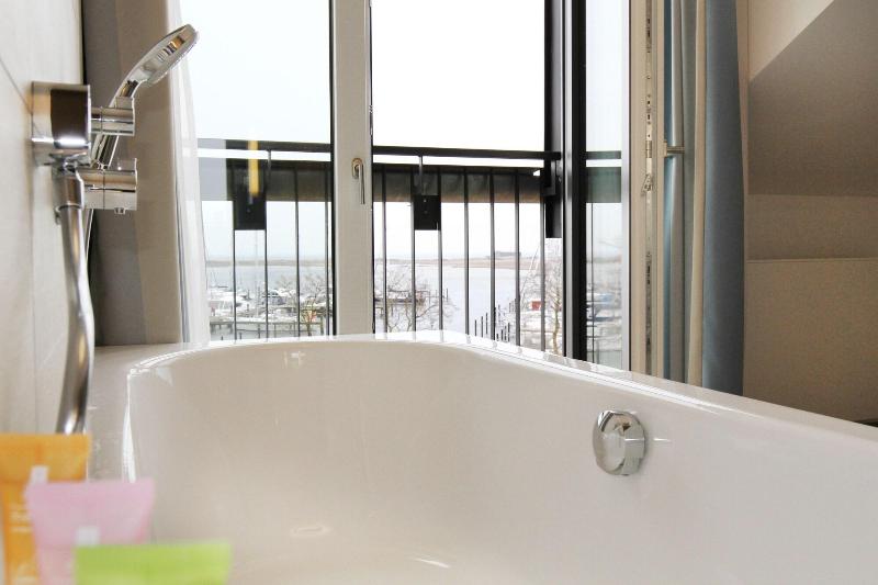 Hafenhotel Meereszeiten - Oda