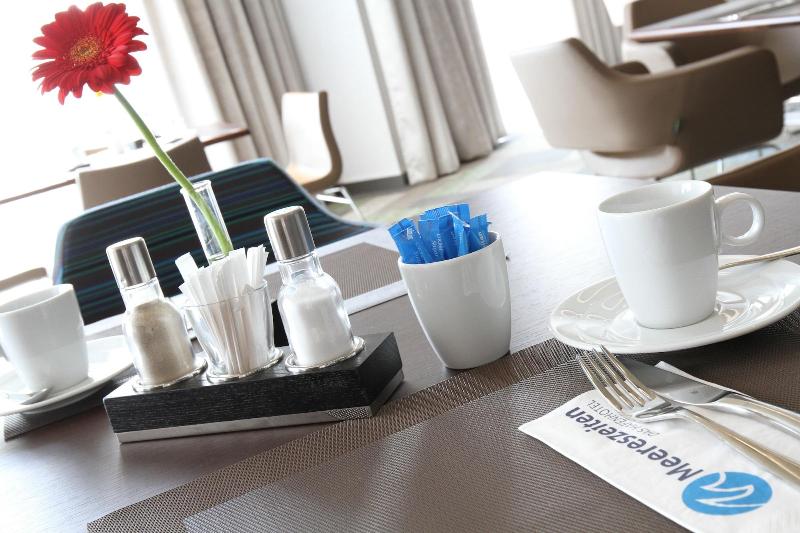 Hafenhotel Meereszeiten - Restoran