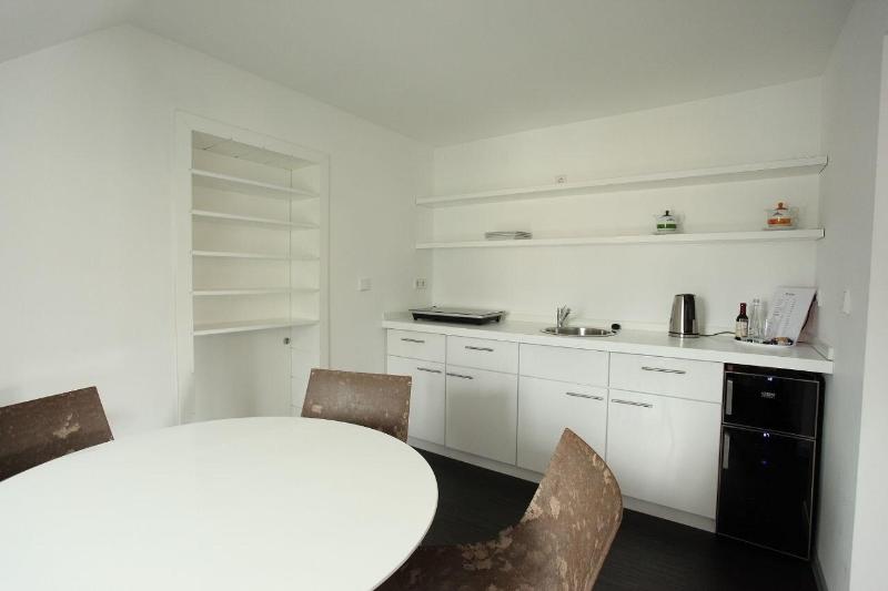 Achtender - Oda