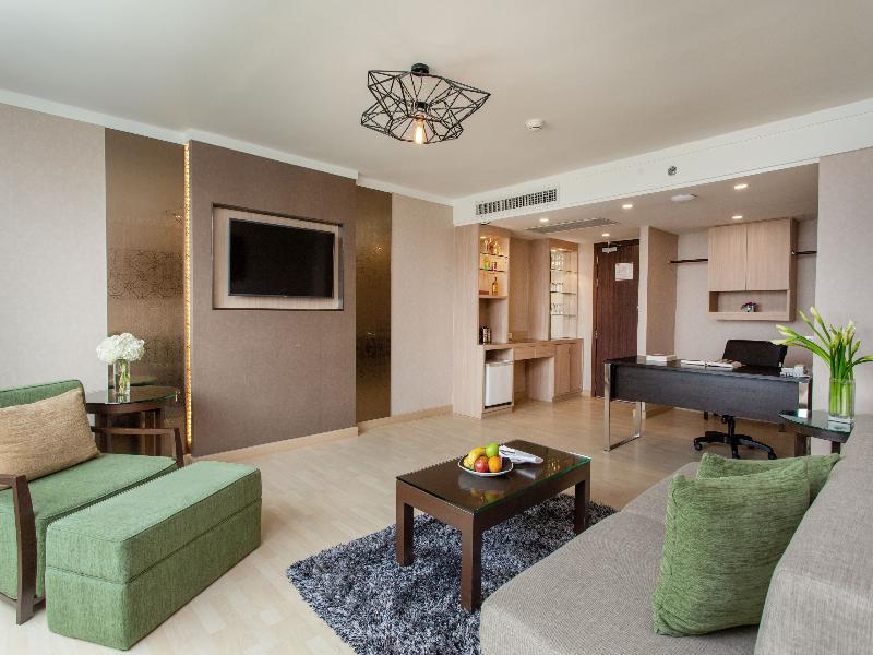 Ramada Plaza by Wyndham Bangkok Menam Riverside - Oda
