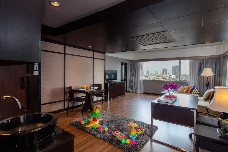 Ramada Plaza by Wyndham Bangkok Menam Riverside - Oda
