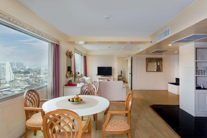 Ramada Plaza by Wyndham Bangkok Menam Riverside - Oda