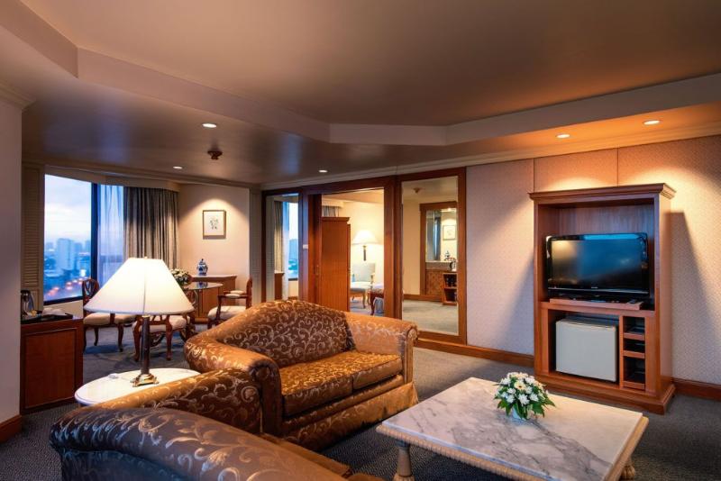 Montien Riverside Bangkok Hotel - Oda