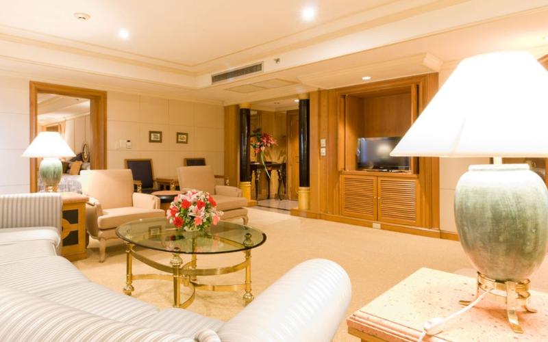 Montien Riverside Bangkok Hotel - Oda