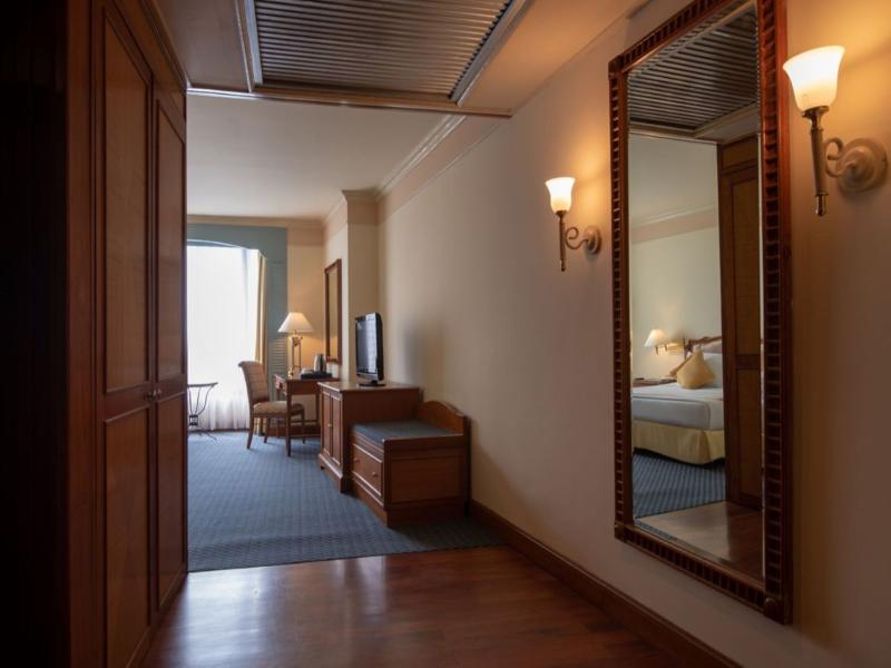 Montien Riverside Bangkok Hotel - Oda