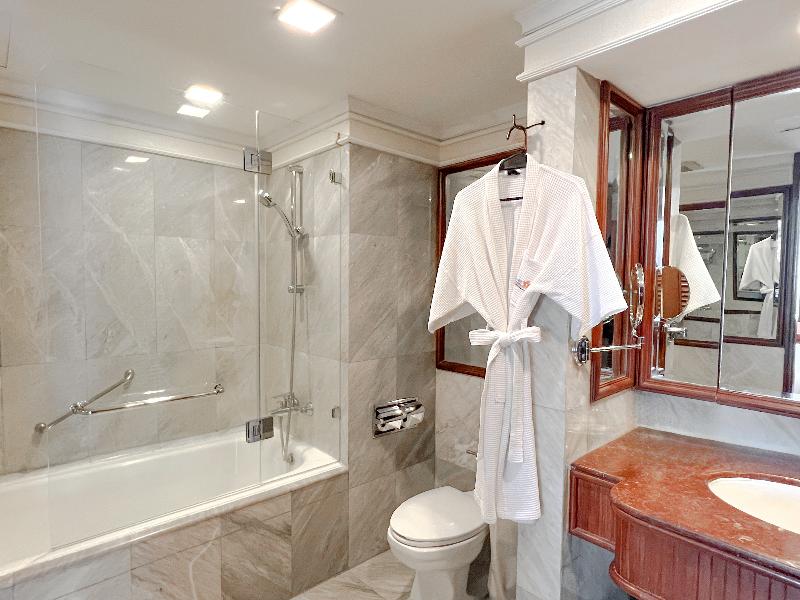 Rembrandt Hotel Bangkok - Oda