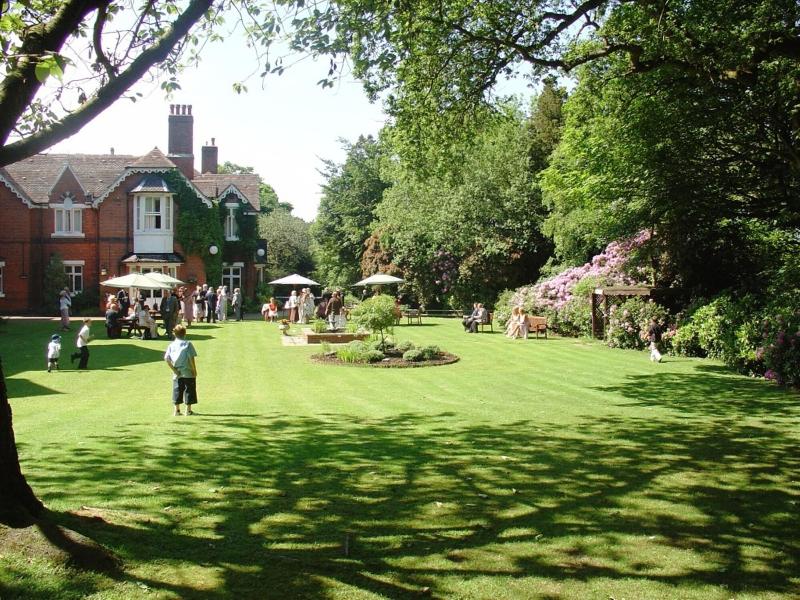 Hillscourt - Genel