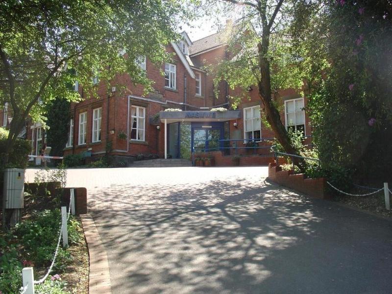 Hillscourt - Genel