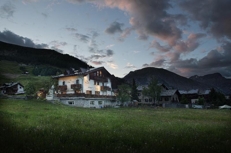 Hotel Steinbock - Oda